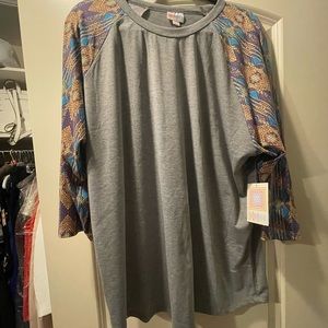 LulaRoe 3X Randy gray print sleeves shirt